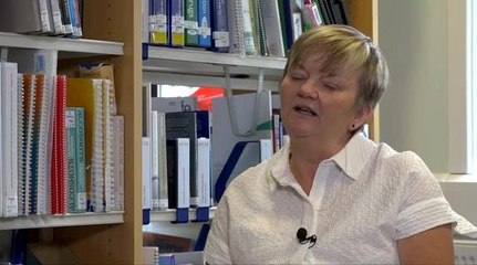 Julie Booth, a facilitator at the Leeds Recovery College, talks about her experience. Video filmed by the Leeds and York Partnership NHS Foundation Trust.