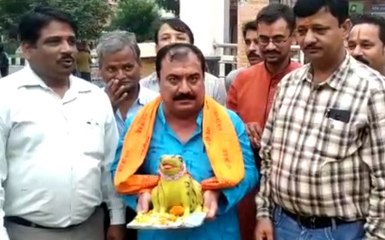 Frogs Divorced To End Downpour In Madhya Pradesh | Oneindia Malayalam