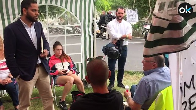 Declaraciones a Okdiario de Garriga en su visita a los vecinos que protestan por la instalación de un centro de menas en el Barrio