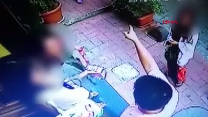 Turistleri hedef alan 12 kişilik ‘Sultanahmet Çetesi’ kamerada