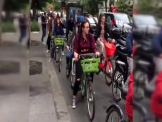 Paris'te toplu taşıma çalışanlarının grevi hayatı felç etti