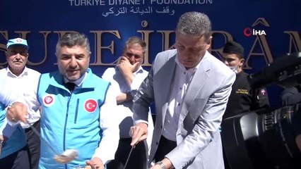 Türk Diyanet Vakfından aşure ikramı