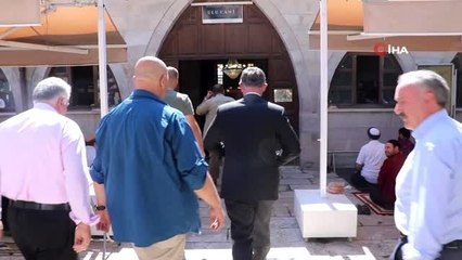 Sivas'ta cami cemaatinden Feyzioğlu'na yoğun ilgi