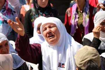 Kulp şehitleri, Batman'da Kürtçe ağıtlarla toprağa verildi