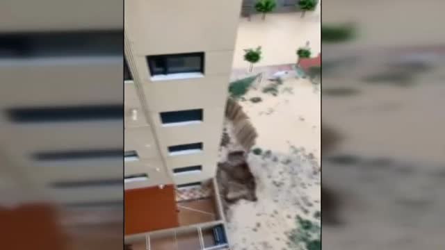 Murcia espera temerosa la inminente crecida del Segura