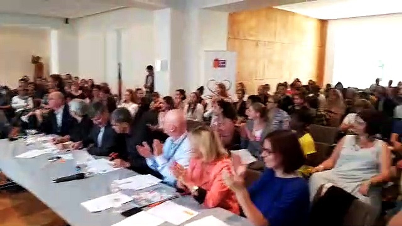 Livre sur la Place : les collégiens s'affrontent pendant la "Battle de Stan"