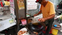 Malaysian Penang Island Roadside Snacks - Fried Scallions Fried Seafood Noodles and Eggs
