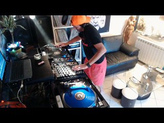 vendredi 13 2019  live techno Dj Mister Staxx