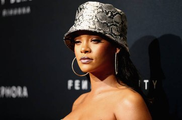 Rihanna Would 'Love' to Play Poison Ivy in 'The Batman'
