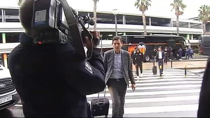 El Valencia despega dispuesto a asaltar el Camp Nou