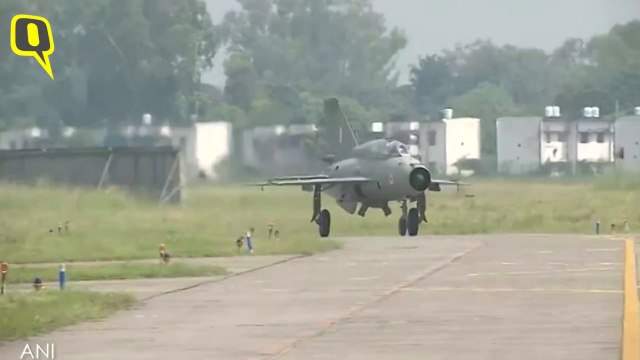 Wing Commander Abhinandan Flies MiG-21 Again, With IAF Chief BS Dhanoa