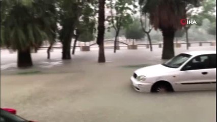 - İspanya'yı Sel Vurdu: 3 Ölü