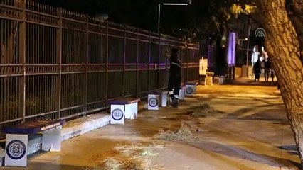 Rüzgardan yarıya inen Türk bayrağı yeniden göndere çekildi - MUĞLA