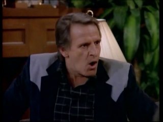 Valerie (The Hogan Family) 032. The Return of Uncle Skip