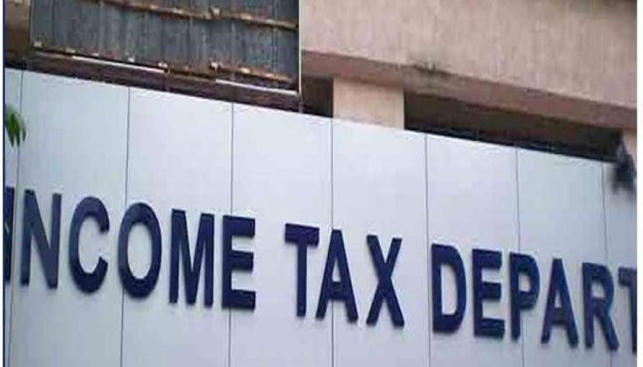 UP To Repeal Law That Makes Treasury Pay Ministers Income Tax | Oneindia Malayalam