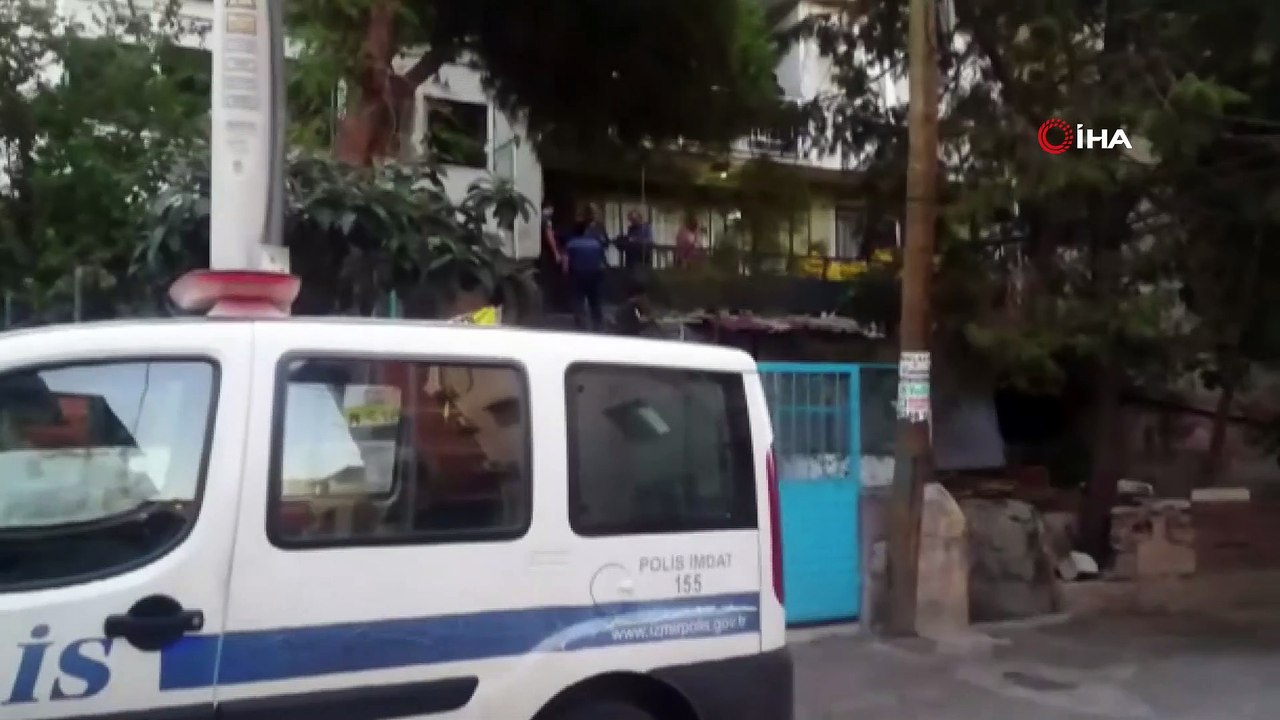 İzmir'de eski koca dehşeti... Boşandığı eşinin sevgilisini bıçakladı