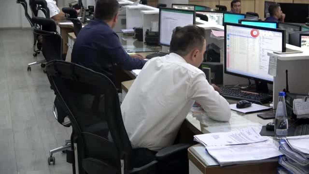 Emniyetin haber merkezine gelen ihbarlar şaşırtıyor: "Abi ufo gördüm"