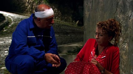 Kızların akşam yemeği sürprizi! - Yerden Yüksek 42.Bölüm