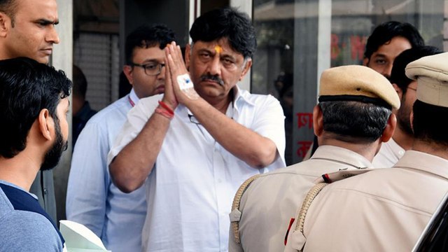 DK Shivakumar : ಇಡಿ ಅಧಿಕಾರಿಗಳ ದೌರ್ಜನ್ಯದ ಬಗ್ಗೆ ದೂರು ಹೇಳಿದ ಡಿಕೆಶಿ | Oneindia Kannada