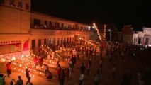 El fuego protagoniza en China el tradicional Festival del Medio Otoño