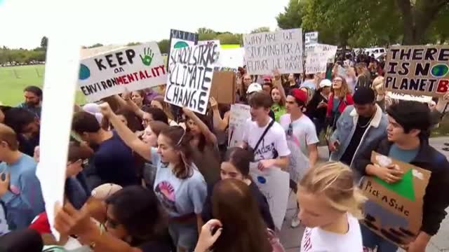 Greta Thunberg lidera una protesta contra el cambio climático frente a la Casa Blanca