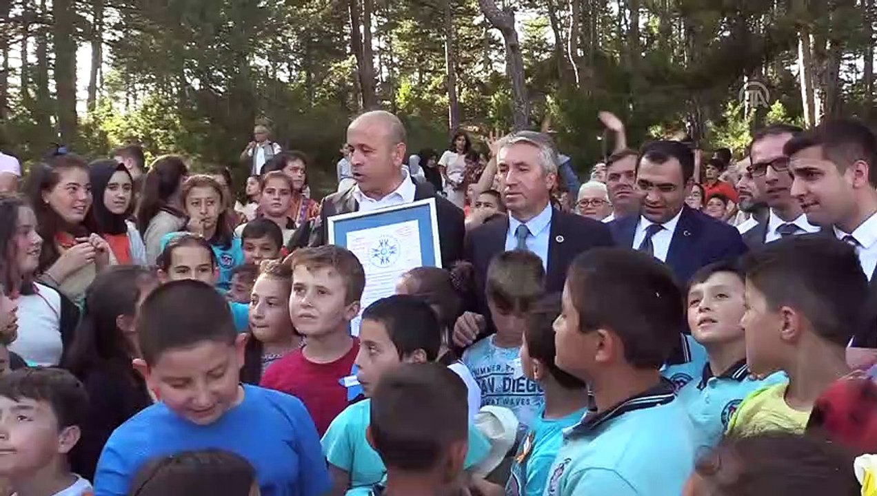 310 çocuk 'siyez buğdayı ekerek' rekor kırdı - KASTAMONU