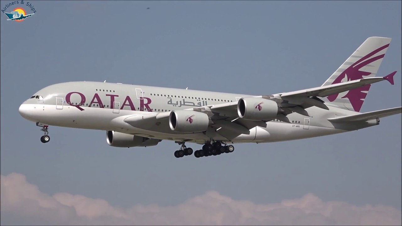 SPECTACULAR A380 TOUCH AND GO - Qatar Airways in Frankfurt
