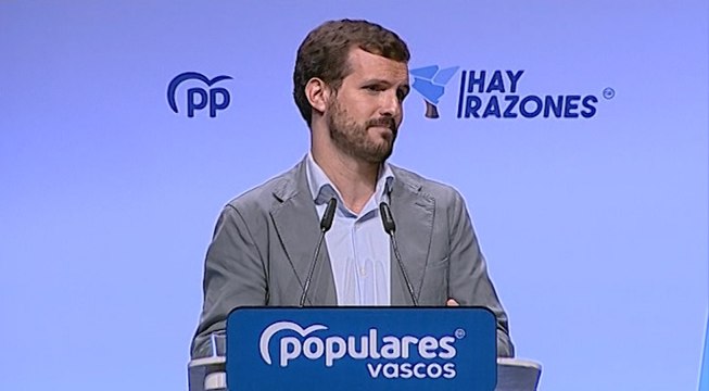 Casado respalda la apuesta del PP vasco por la foralidad