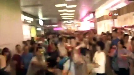 - Hong Kong’ta Pekin Yanlıları Da Sokağa İndi- İki Grup Arasında Çatışma Çıktı