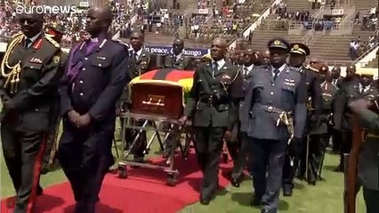 Funeral con honores al dictador Mugabe