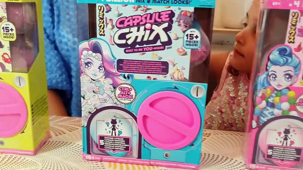 ON DÉCOUVRE CE QU’IL Y A DANS LA BOÎTE !