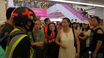 صدامات في هونغ كونغ بين مؤيدي ومعارضي بكين