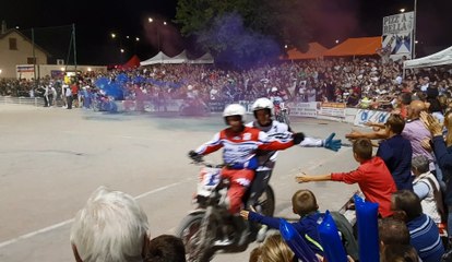 Le tour d'honneur des joueurs du Suma après leur victoire contre Carpentras