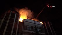 Kastamonu'da 3 katlı konak yandı