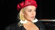Christina Aguilera invites Kelly Clarkson to Las Vegas show