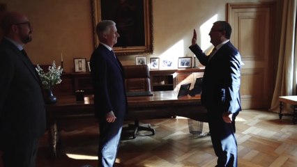 La prestation de serment de Pierre-Yves Jeholet