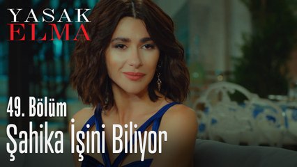 Şahika yine insanların gözünü boyadı - Yasak Elma 49. Bölüm