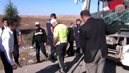 Yolcu otobüsü devrildi: 1 ölü, 40 yaralı (3) - AFYONKARAHİSAR