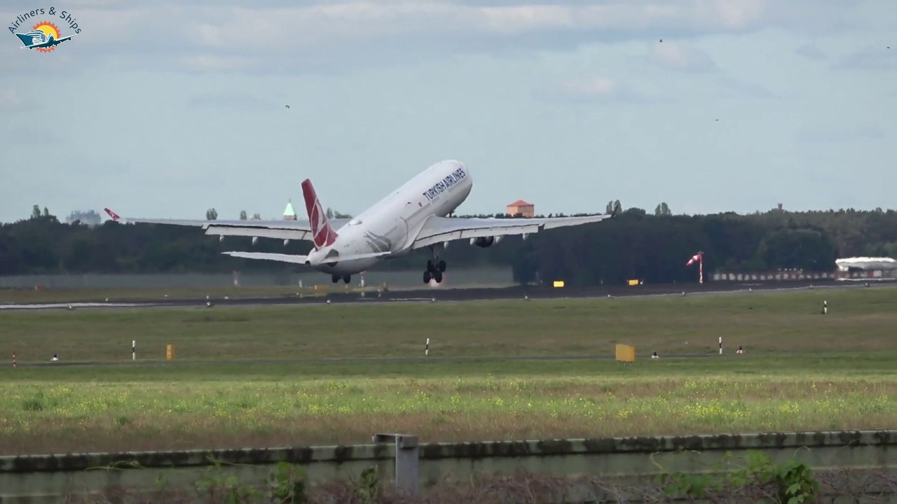 GO AROUND of Turkish Airlines A330 at Berlin Tegel Airport