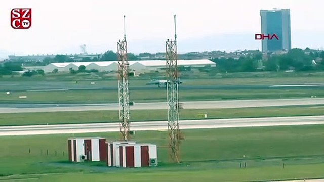 Rus yapımı Su-35 savaş uçağı İstanbul semalarında