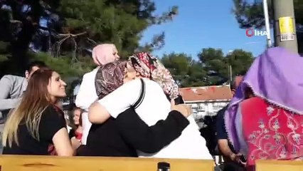 Bağ bozumuna davullu zurnalı kutlama