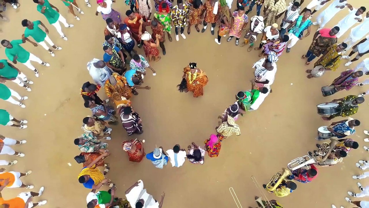 Debordo Leekunfa - Spécialité Ivoirienne - Clip officiel