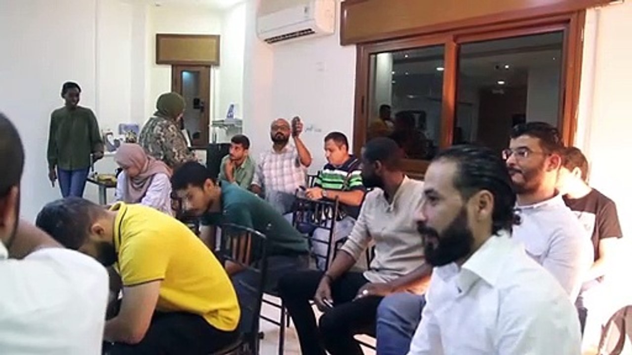 الصحافيون عالقون بين الانقسام السياسي والمواجهات العسكرية في ليبيا