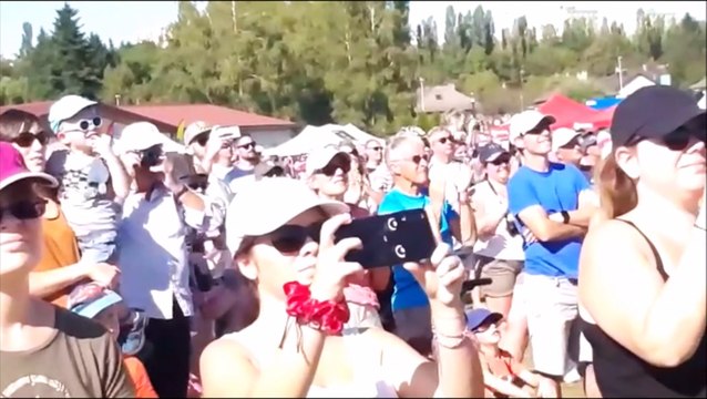 Ambiance au spectacle de la Patrouille de France à Courcelles-lès-Montbéliard