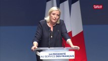Marine Le Pen fixe le cap sur les municipales sans oublier 2022