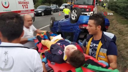 Yemekten dönen ailenin bulunduğu araç takla attı: 5'i çocuk 9 yaralı