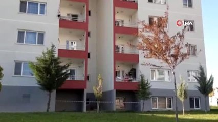 Dengesini kaybedip balkondan düşen şahıs hayatını kaybetti