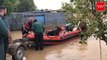 Bomberos rescatan a dos perros de las riadas de Arganda del Rey