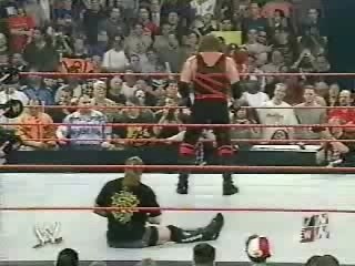 WWE debut de Unmasked Kane