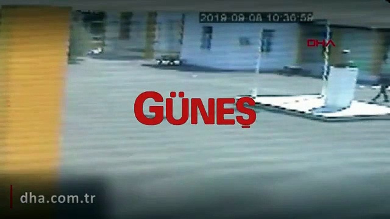 Türk bayrağını çalan Rum genç özür diledi, bayr...